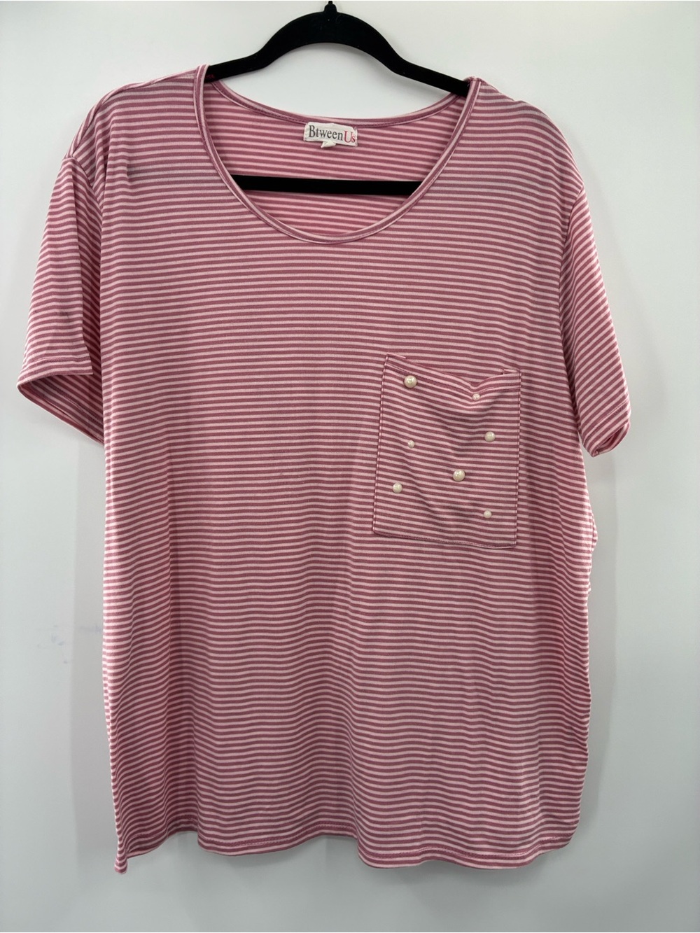 BtweenUs Pink Striped Short Sleeve pearl accent Pocket Tee size: 2x